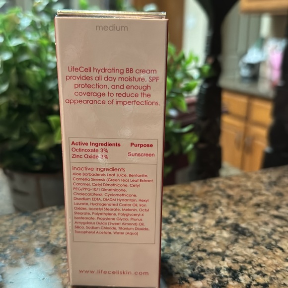 BRAND NEW! bb cream - Picture 2 of 5